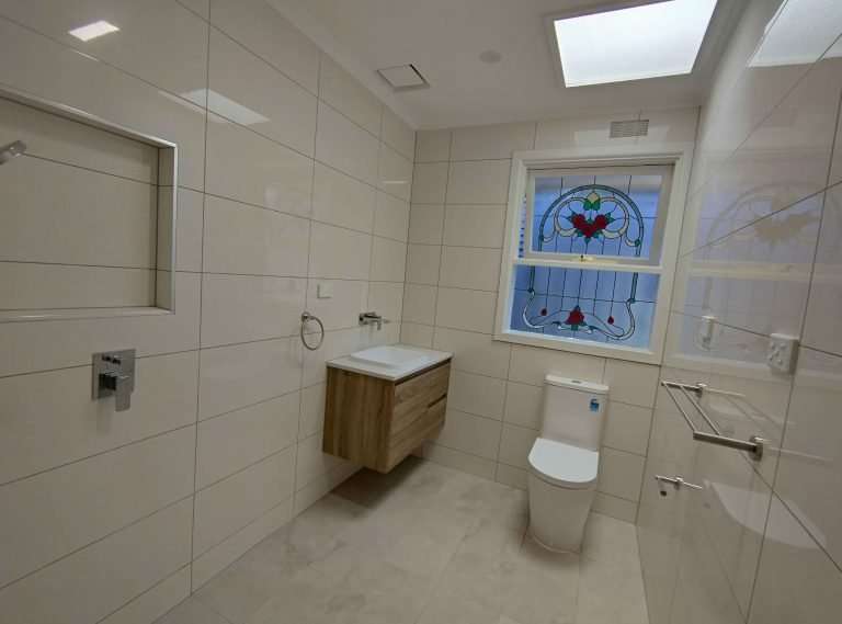 25001 – Bathroom 01 – After