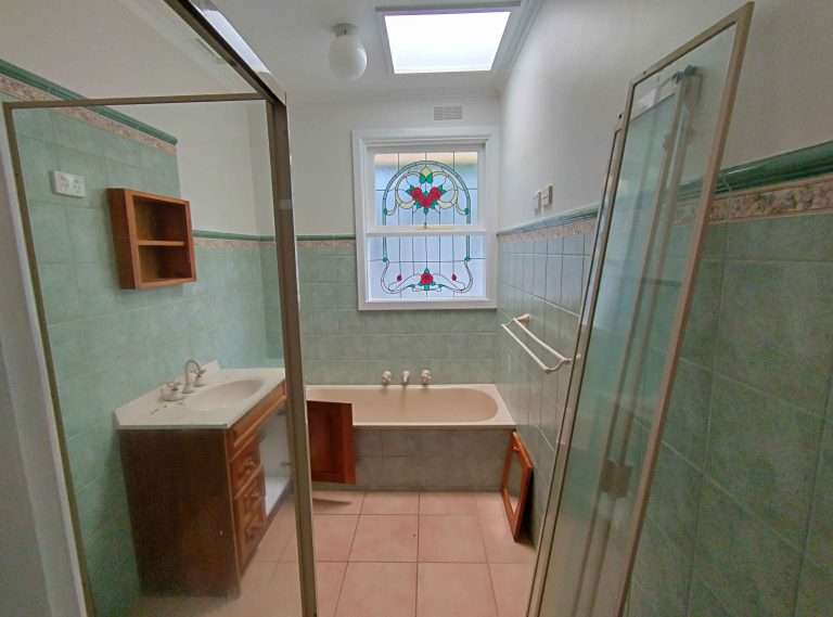 25001 – Bathroom 02 – After